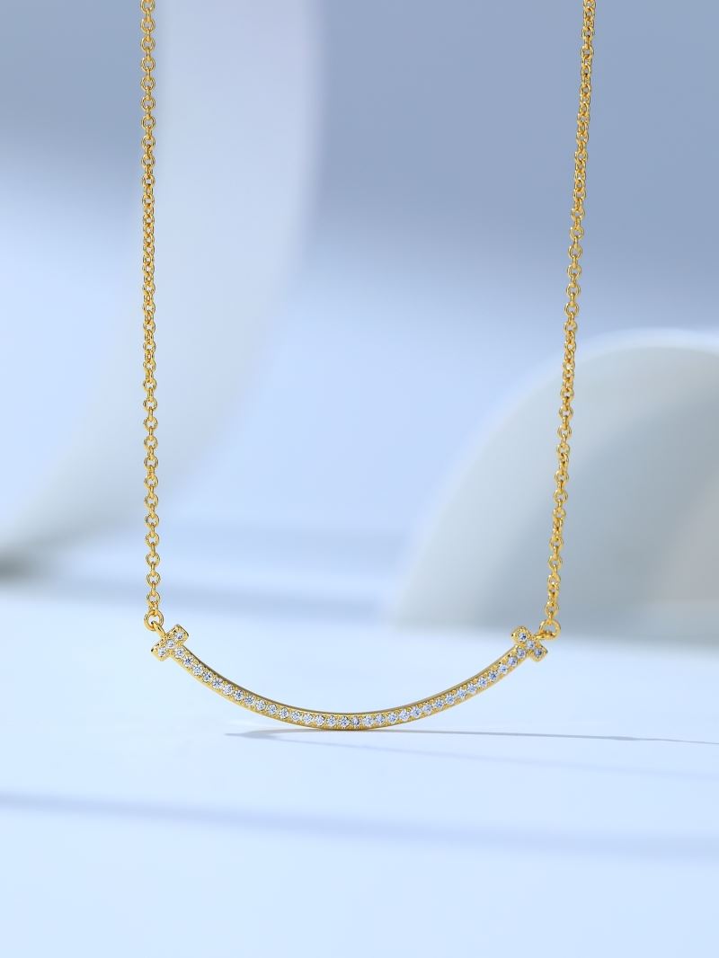 Unclassified Brand Necklaces